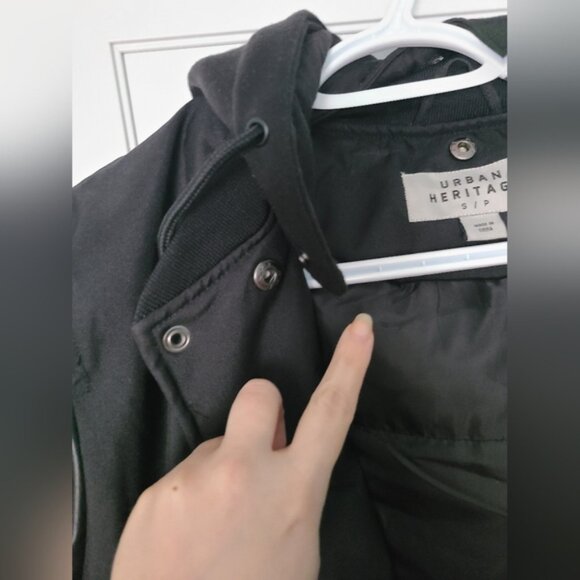 Men's Black Faux Vegan Leather Hooded Streetwear Bomber Jacket Small - Picture 13 of 15